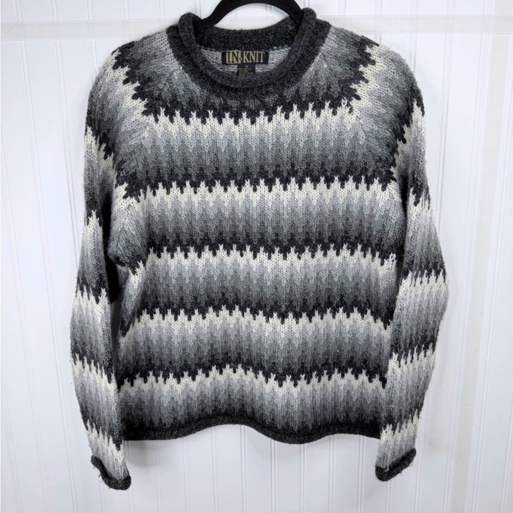 In-Knit Sweater Womens Medium Gray Chevron Zigzag Wool Blend Crewneck Knit